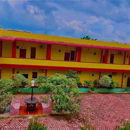 Hotel Rembulan Tebing Tinggi Bagian luar foto